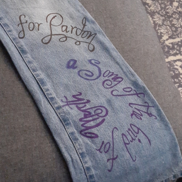 July 25 Jeans! - Picture 3 of 8